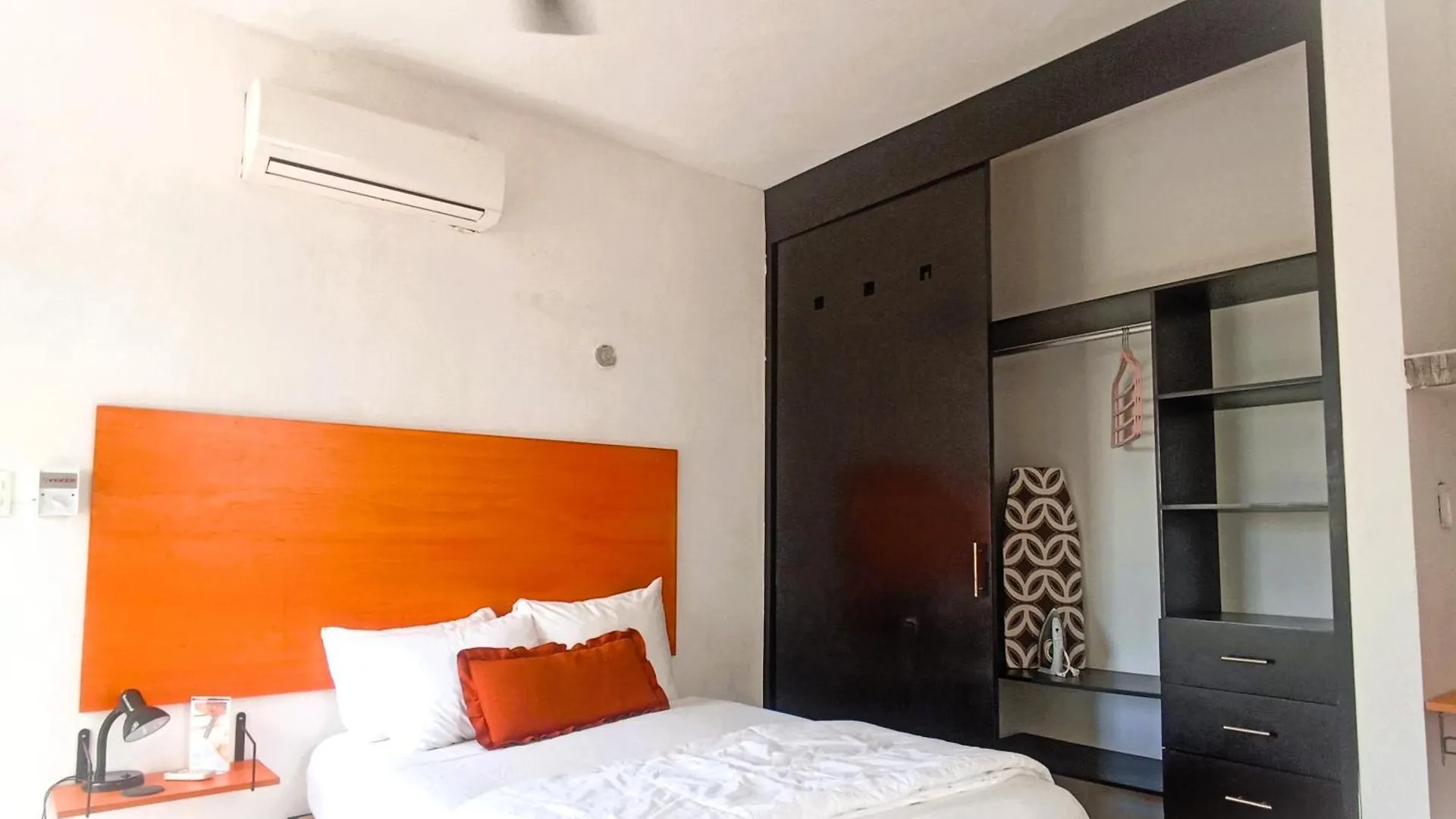 Acogedoras Habitaciones Con Alberca Y Cocina Privada Merida